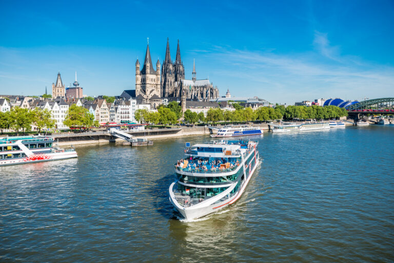 Schiffstour Panorama Köln